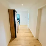 Stylisches Neubau Mit Grosser Terrasse Ruhig Und Idyllisch 30 Min Zuerich
