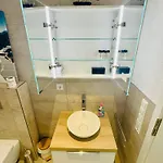 Stylisches Neubau Mit Grosser Terrasse Ruhig Und Idyllisch 30 Min Zuerich Appartement *