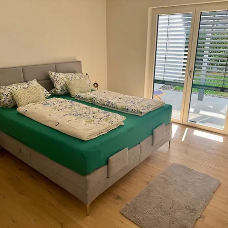 Stylisches Neubau Mit Grosser Terrasse Ruhig Und Idyllisch 30 Min Zuerich Appartement
