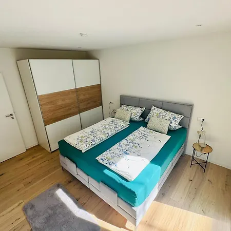Stylisches Neubau Mit Grosser Terrasse Ruhig Und Idyllisch 30 Min Zuerich Daire Wutoschingen