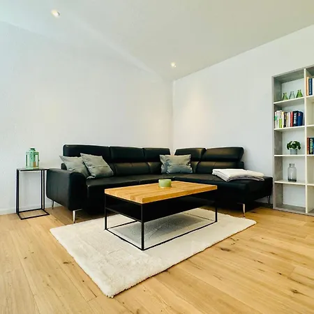 Stylisches Neubau Mit Grosser Terrasse Ruhig Und Idyllisch 30 Min Zuerich